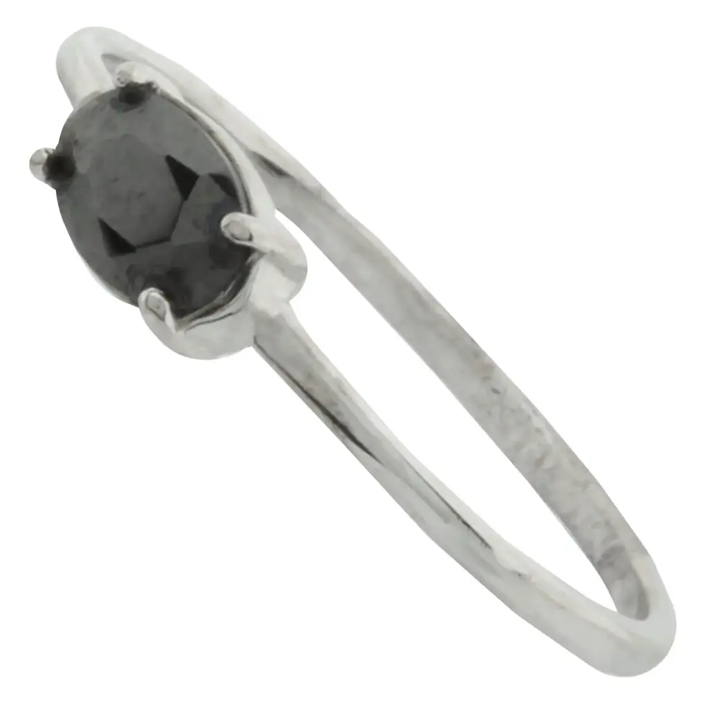 AN PIEDRA OVAL NEGRA, PLATA RODIZADA