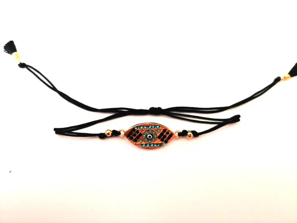 OVALO CON OJO TODO HILO