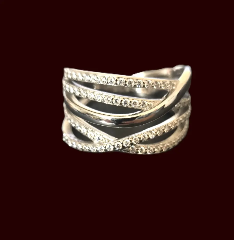 AN OLAS PAVÉ, PLATA RODIZADA